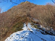 34 Croce (1425 m) del Monte Castello
